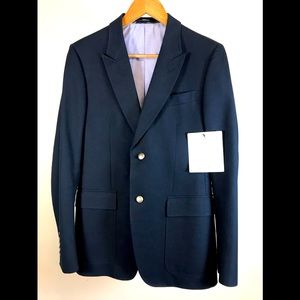 Men’s Gucci dark blue single breasted blazer. Size 48 regular.